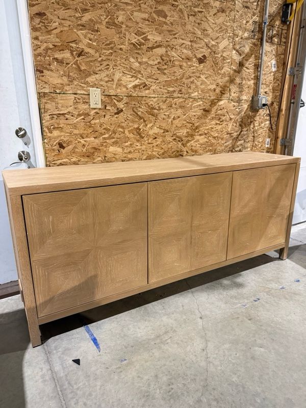 Clearance Universal Explore Home™ Modern Farmhouse Sadie Natural Oak Credenza-0