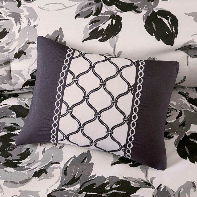 Olliix by Intelligent Design Black and White Full/Queen Dorsey Floral Print Comforter Set-3