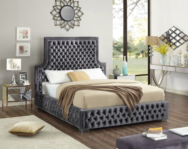 Meridian Furniture Sedona Grey Queen Bed-1