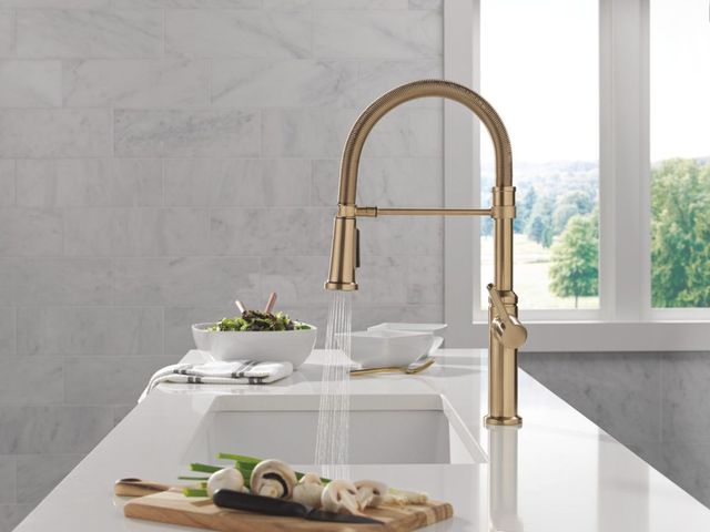 Delta Rhett® Champagne Bronze Single Handle Kitchen Faucet with Spring Spout-3