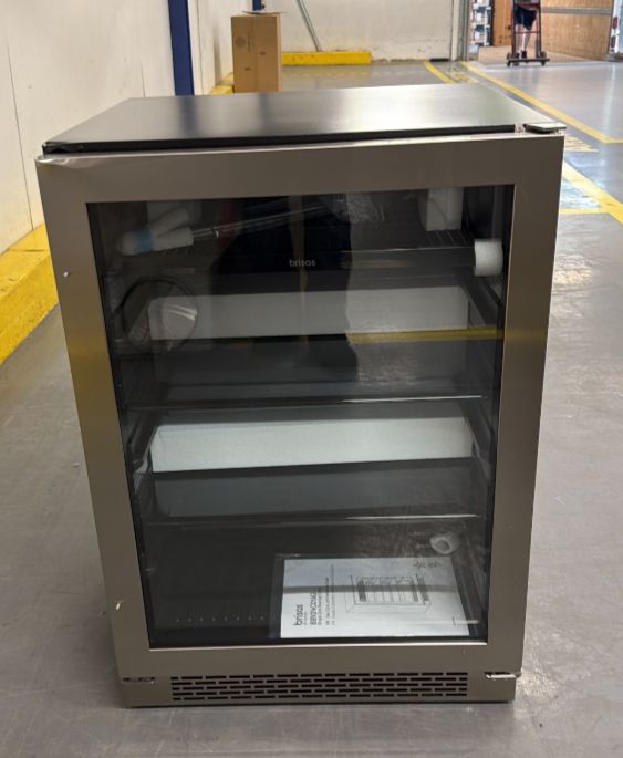 ビセラ Zephyr Brisas 5.8 Cu. Ft. Stainless Steel Frame Beverage Center