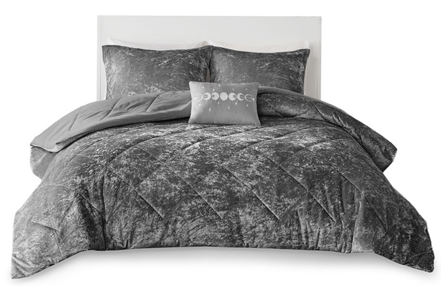 Olliix by Intelligent Design Felicia Grey Full/Queen Velvet Comforter Set-0