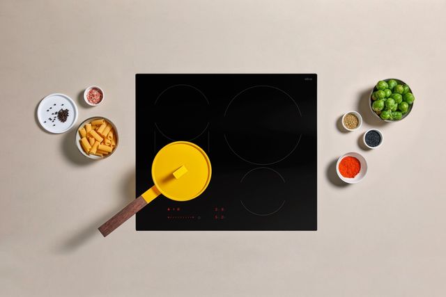 Elica Cooking Series Volta 24" Black Glass Induction Cooktop-2