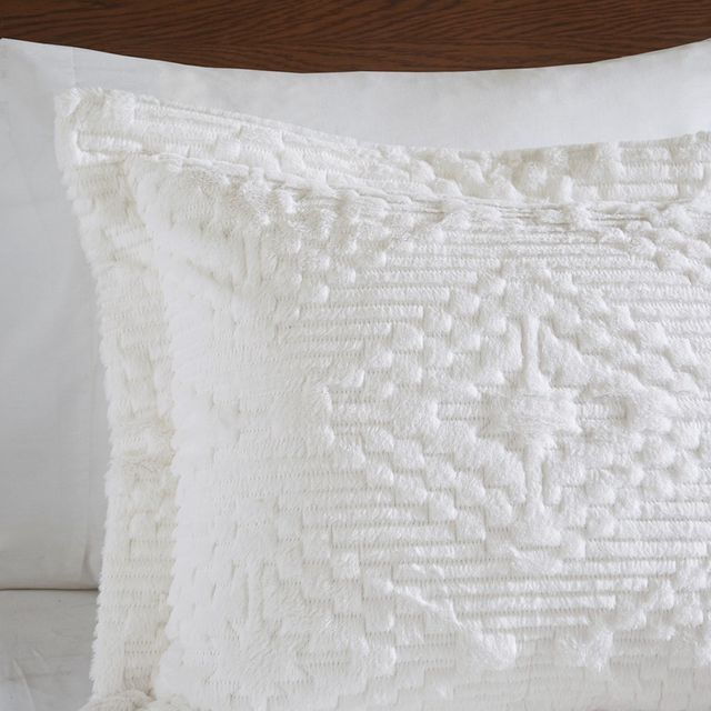 Olliix by Woolrich Woodsman Teton Ivory King/California King Embroidered Plush Coverlet Set-2