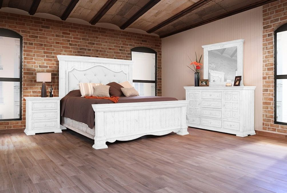 International Furniture Bella Wood 4 Piece King Bed Set