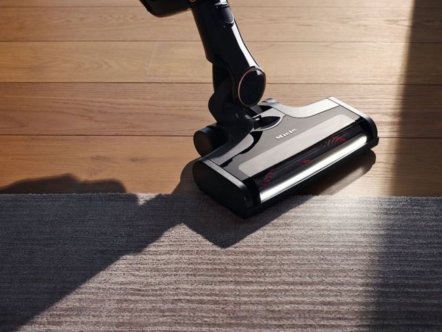 Miele Triflex HX2 Obsidian Black Cordless Stick Vacuum -3
