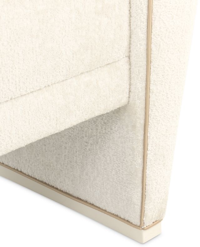 Michael Amini® La Terrazza Creamy Pearl Bed Bench-4