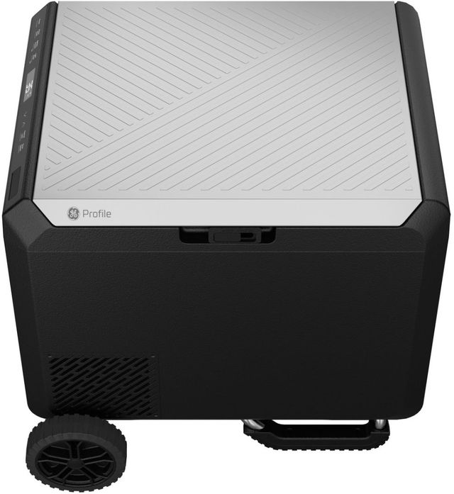 GE Profile™ 50 L Black/Concrete Gray Electric Cooler -3