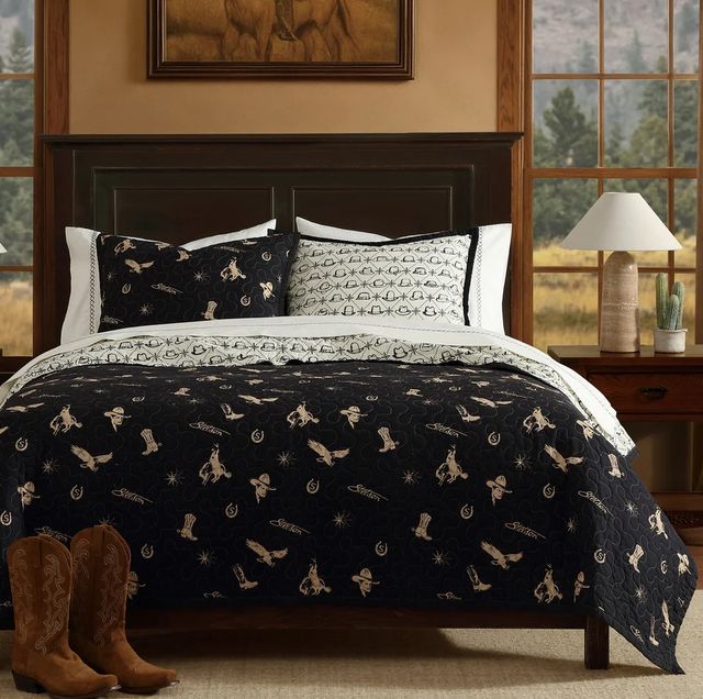 HiEnd Accents Conversation Reversible 3-Piece Deep Black/Warm Cream King Bedding Bundle-1
