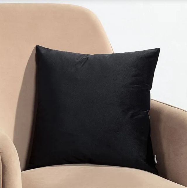 Renwil® Dianthus Black 20''x20'' Decorative Pillow-3