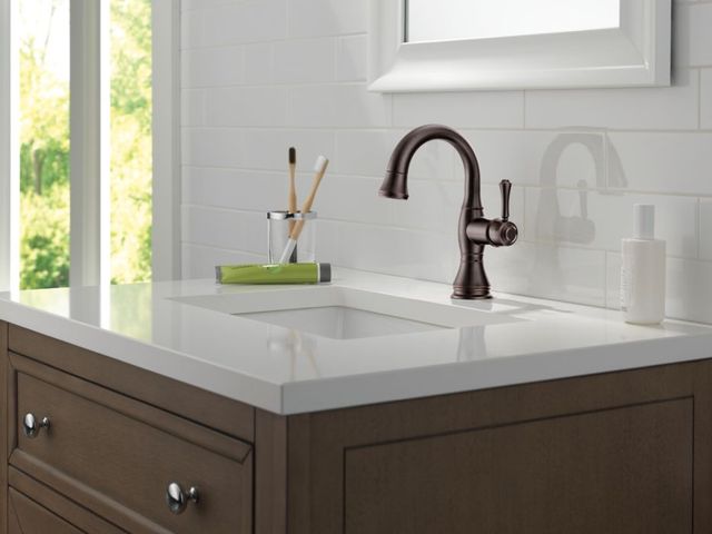 Delta Cassidy® Venetian Bronze Single Handle Pull Down Bathroom Faucet with Drain-2