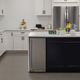 Sapphire Series 7 15" 68 lbs Panel Ready Ice Maker-1