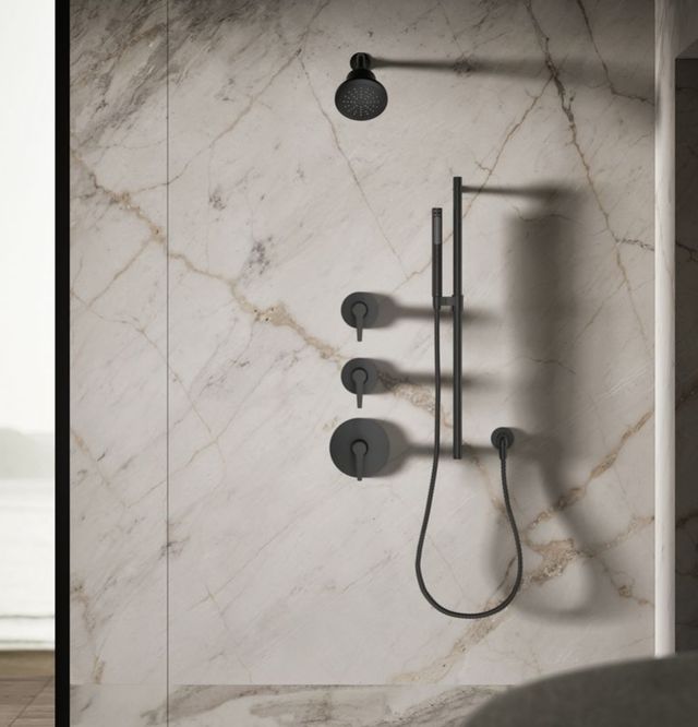 KOHLER® Cinq® Matte Black 1.75 GPM Round Single-Function Filtered Showerhead-2