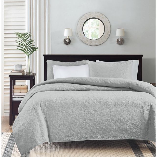 Olliix by Madison Park Grey Full/Queen Quebec Reversible Coverlet Set-2