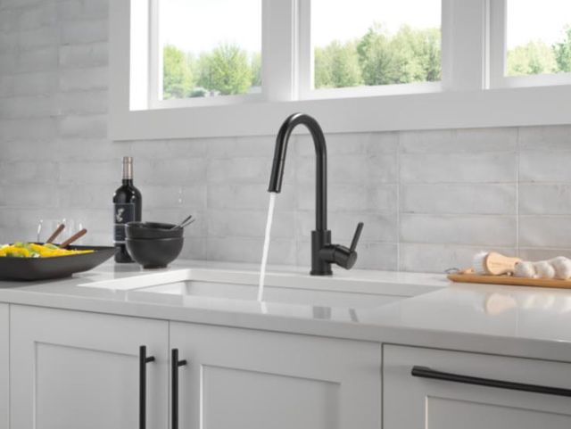 Peerless Precept® Matte Black 16" Single Handle Pull-Down Kitchen Faucet-3