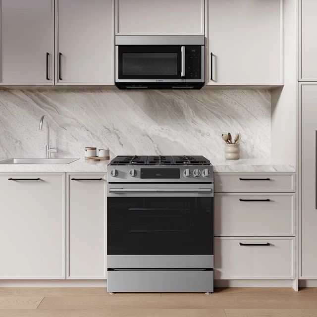 Gas or Electric Range Gas or Electric Range