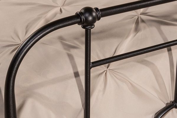 HH2 Home Trenton Black Sparkle Queen Headbaord And Footboard-3