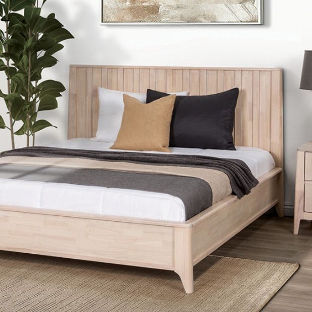 Furniture of America® Gervais 4-Piece White Wash Queen Bedroom Set-1