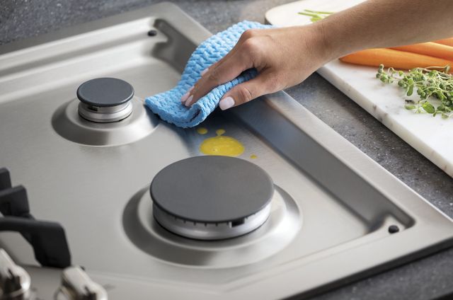 GE Profile™ 30" Stainless Steel Built-In Gas Cooktop-4