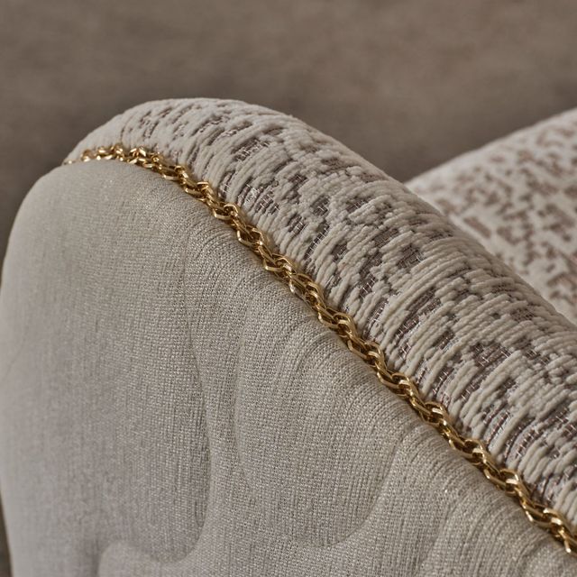 Michael Amini® Gineverra Biscotti/Ivory Gold Bouclé Loveseat-3