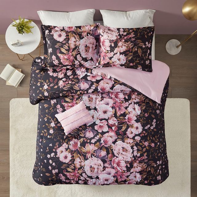 Olliix by Intelligent Design Gabriella Black Full/Queen Floral Printed Comforter Set-1