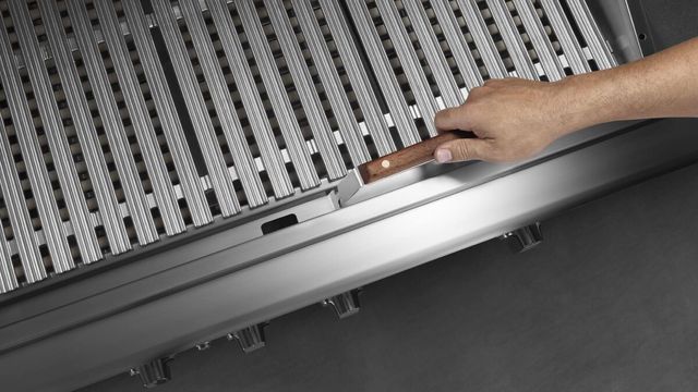 DCS Series 7 3-Burner Stainless Steel Built In Liquid Propane Gas Grill-5