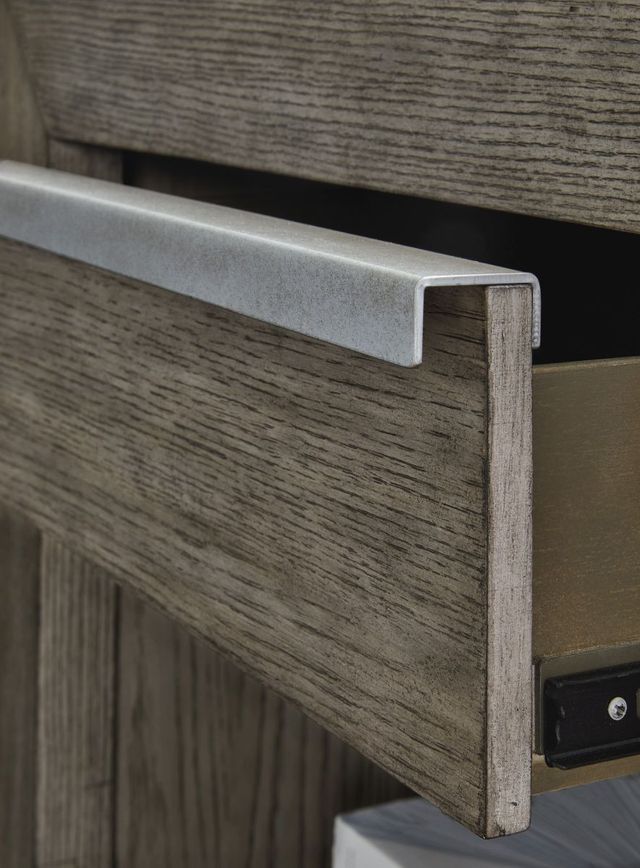 Benchcraft® Anibecca Weathered Gray Chest of Drawers-3