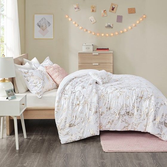 Olliix by Intelligent Design Magnolia Gold Twin/Twin Extra Large Metallic Printed Floral Comforter Set-2