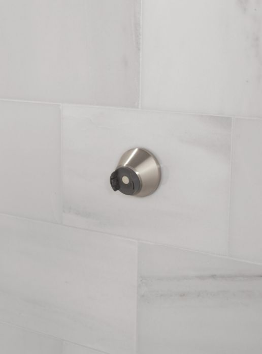 Delta SureDock™ Spotshield Brushed Nickel 3" Magnetic Docking Mount-1