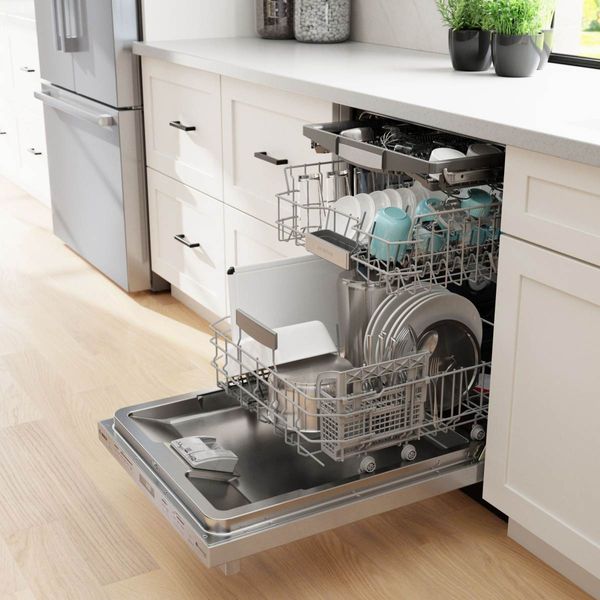 Bosch® 800 Series 24" Stainless Steel Top Control Built In Dishwasher