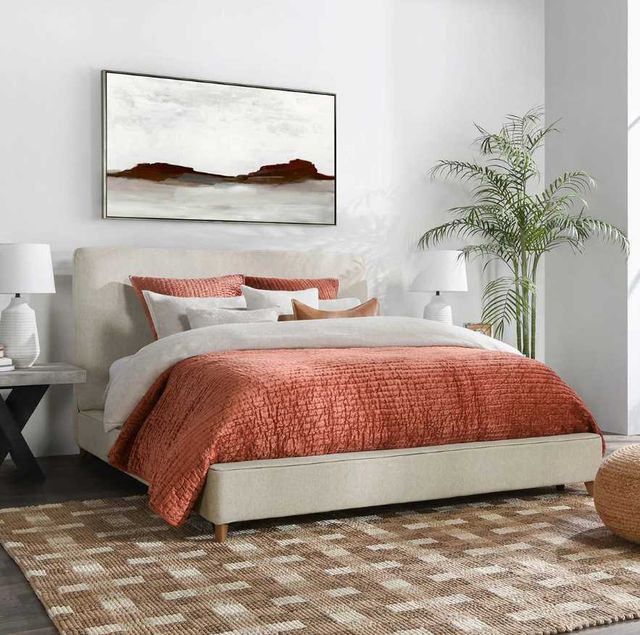 Classic Home Tate Oatmeal Queen Panel Bed-1