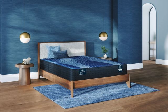 Serta® iComfort® Aspire 14" Memory Foam Plush Smooth Top King Mattress-1