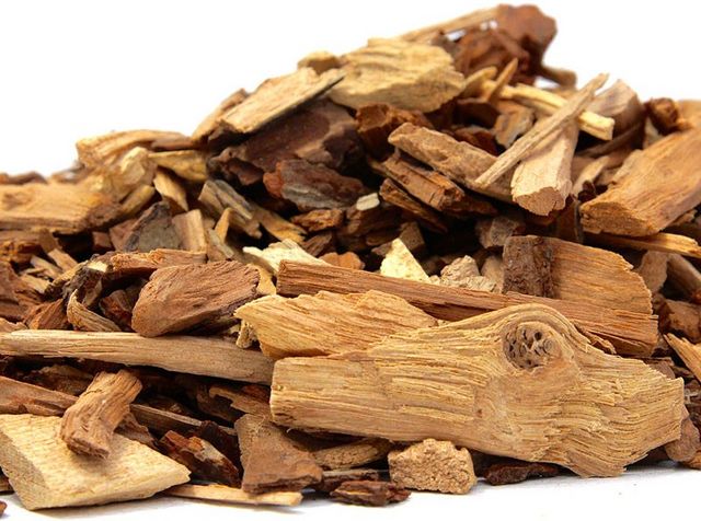 Big Green Egg® Hickory Wood Chips-2