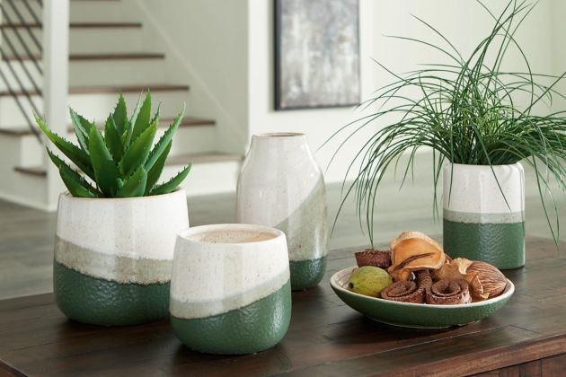 Signature Design by Ashley® Gentset 5-Piece Green/Cream Accessory Set-3
