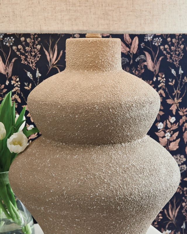 Signature Design by Ashley® Jossleigh Beige Table Lamp-1