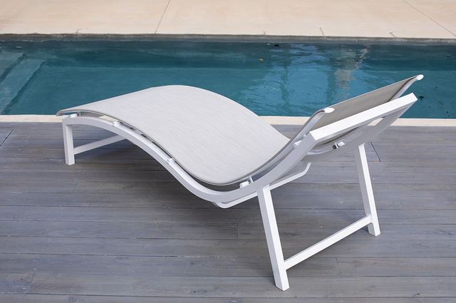 Lane Venture® Escape Off-White/White Chaise-1
