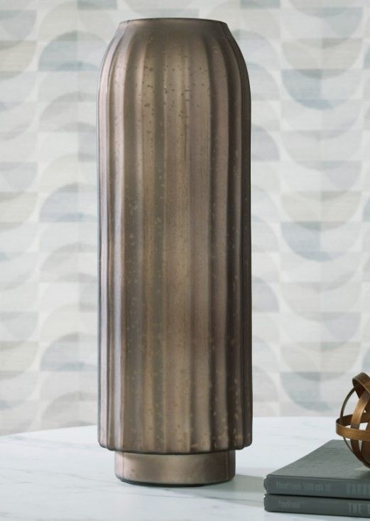 Signature Design by Ashley® Briarcott Brown 18'' Vase-4