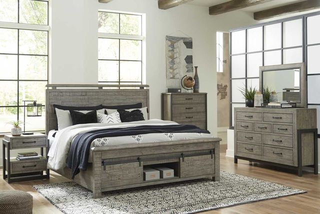 Signature Design by Ashley® Brennagan 2-Piece Gray California King Panel Bed-3