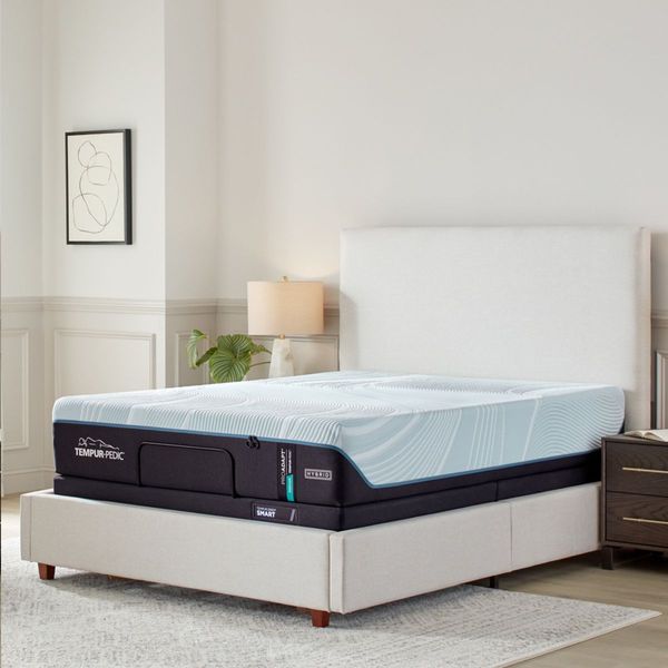 Tempur-Pedic TEMPUR-ProAdapt 12" Hybrid Medium Tight Top King Mattress