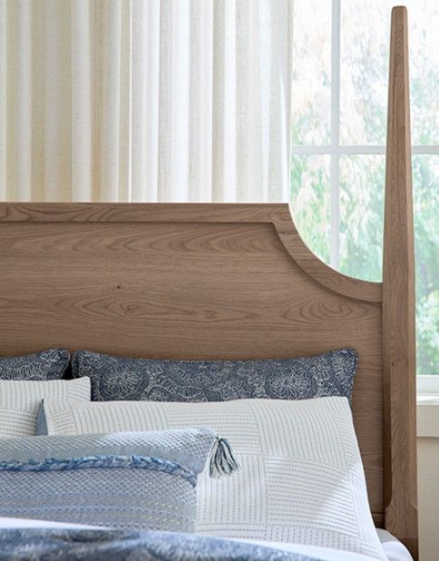 Vaughan-Bassett Tide & Timber Gray Oak California King Pencil Poster Bed-1