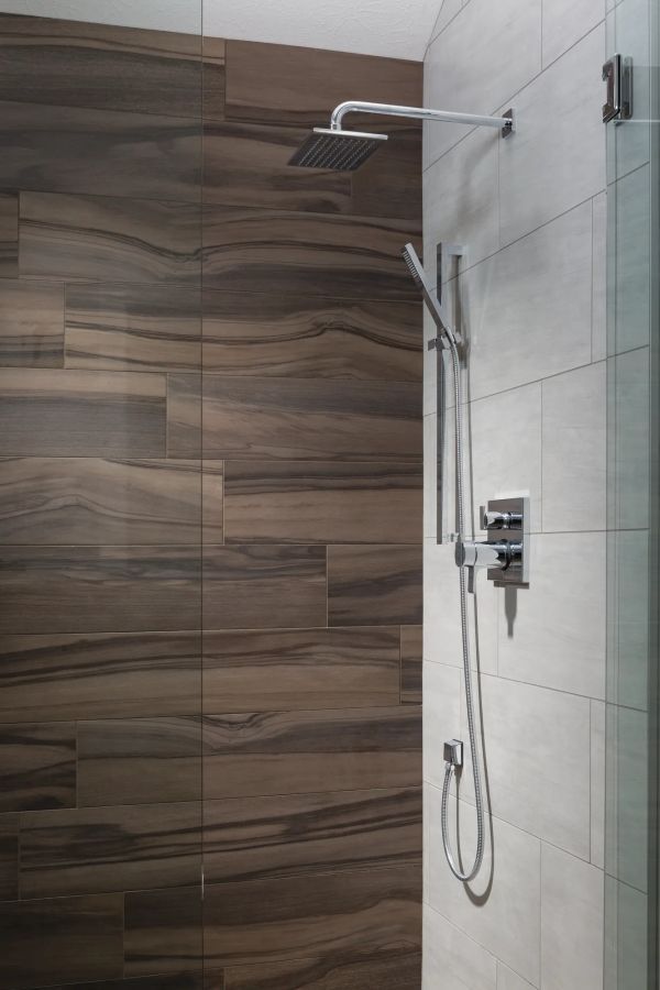 Delta Vero® Chrome Premium Single-Setting Slide Bar Hand Shower-3