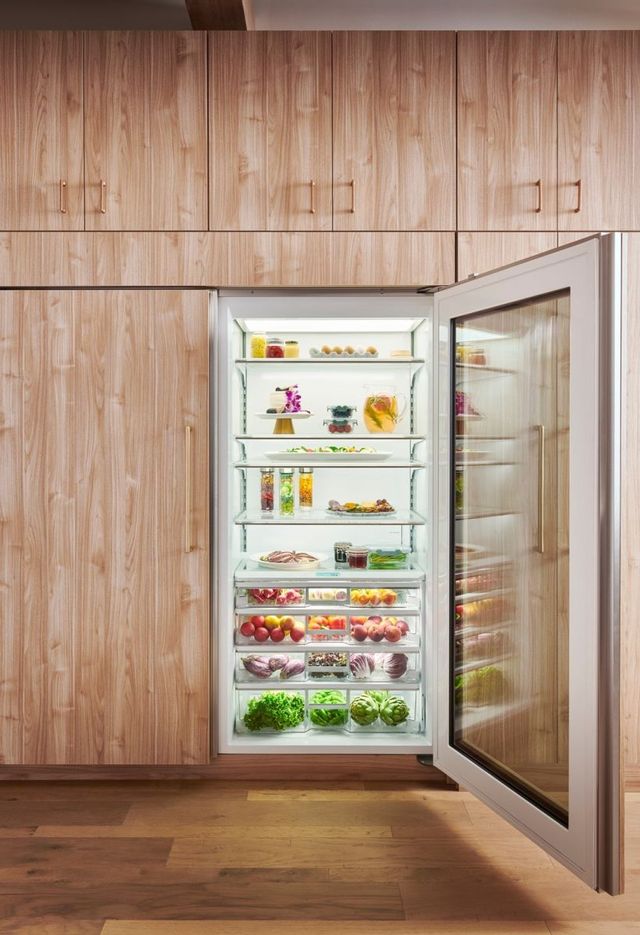 Sub-Zero Classic Series Stainless Column Refrigerator