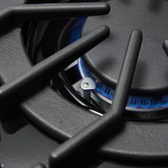 Viking® 5 Series 30" Martini Liquid Propane Pro Style Gas Range-4