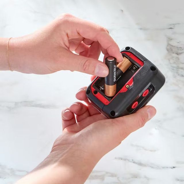 Weber® Black Smart Wireless Probe with Charger-3