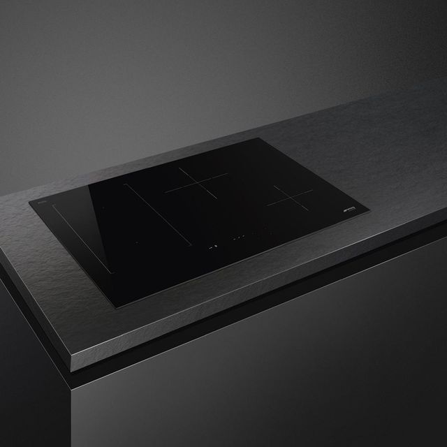 Smeg Professional 30" Black Induction Cooktop-3