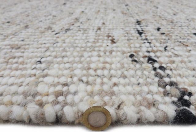 KAS Rugs Darcy Ivory Taupe 5'x8' Area Rug-3