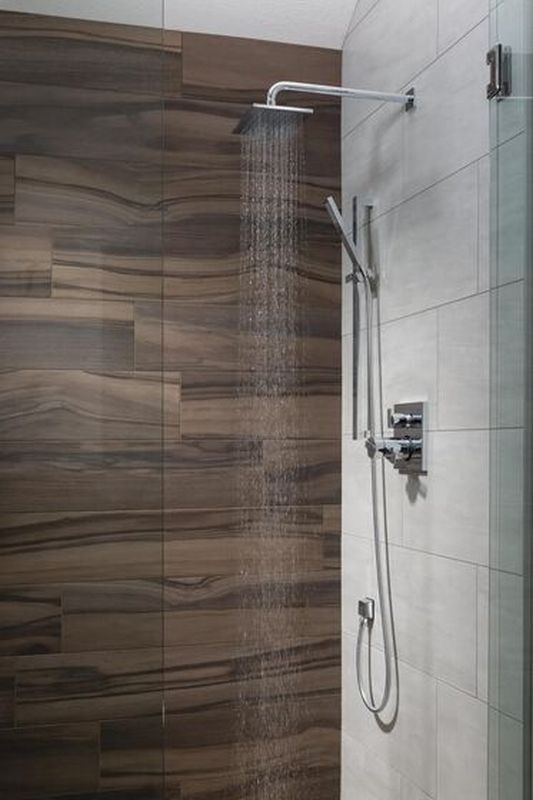 Delta Ara® Angular Modern TempAssure® 17T Series Chrome Valve Trim with 6-Setting Integrated Diverter-1