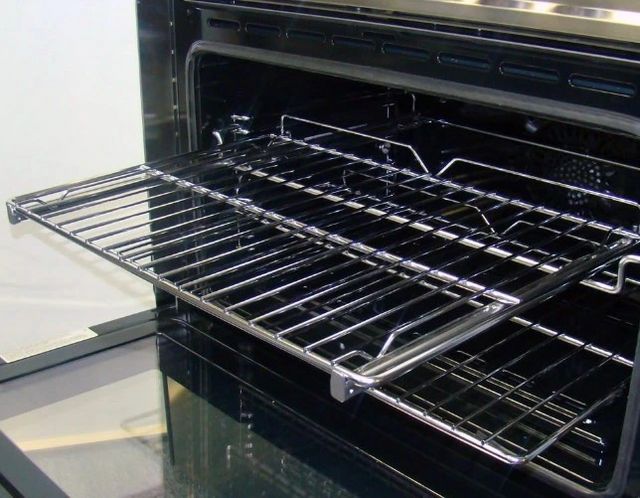 Verona® Stainless Steel 30'' Telescopic Gliding Rack Wall Oven