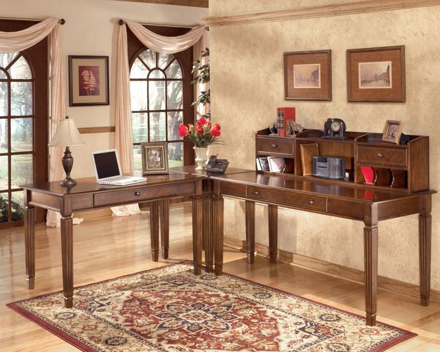 Signature Design by Ashley® Hamlyn Medium Brown 48" Office Desk-2