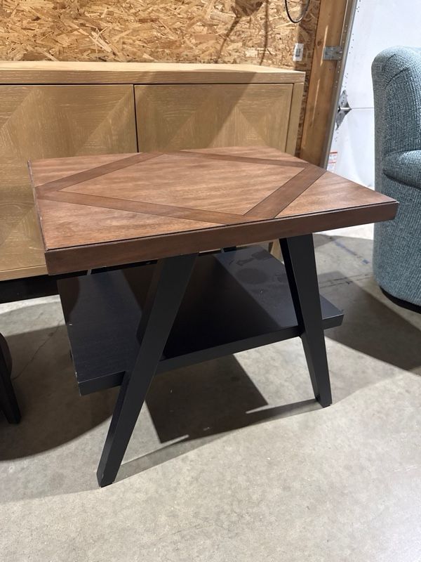 Clearance Universal Explore Home™ Curated Chandler Mango Pango End Table-0